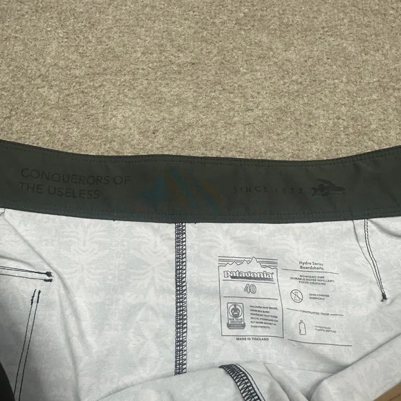 Patagonia Board Shorts Mens Size 40 Multicolor Drawstrings Lightweight - Picture 4 of 9